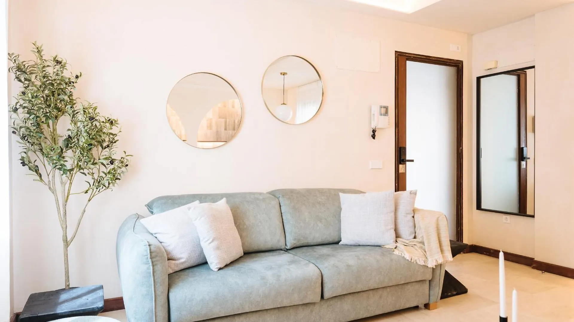 Apartamentos La Vistosona Sevilla 0*,  Spanien
