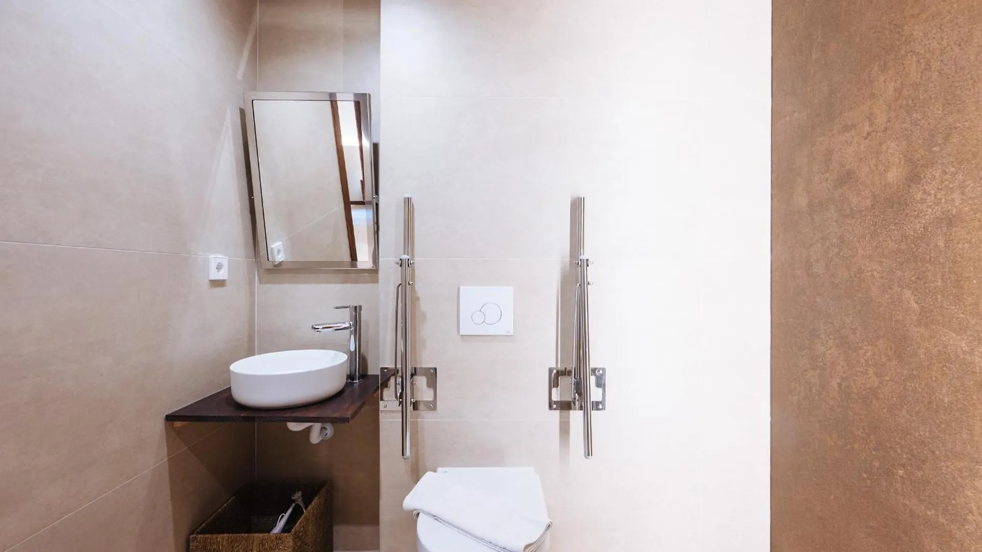 Apartamentos La Vistosona Sevilla Apartment
