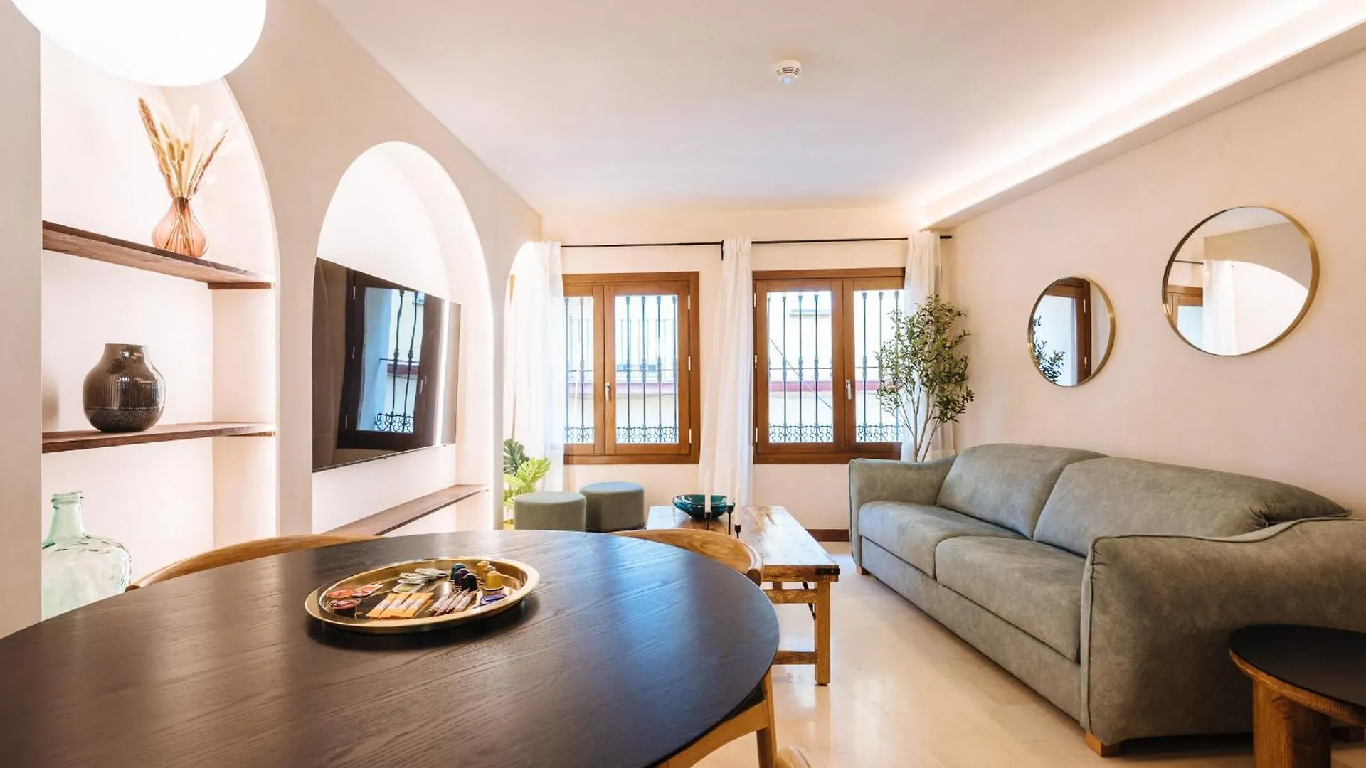 Apartamentos La Vistosona Seville Spain
