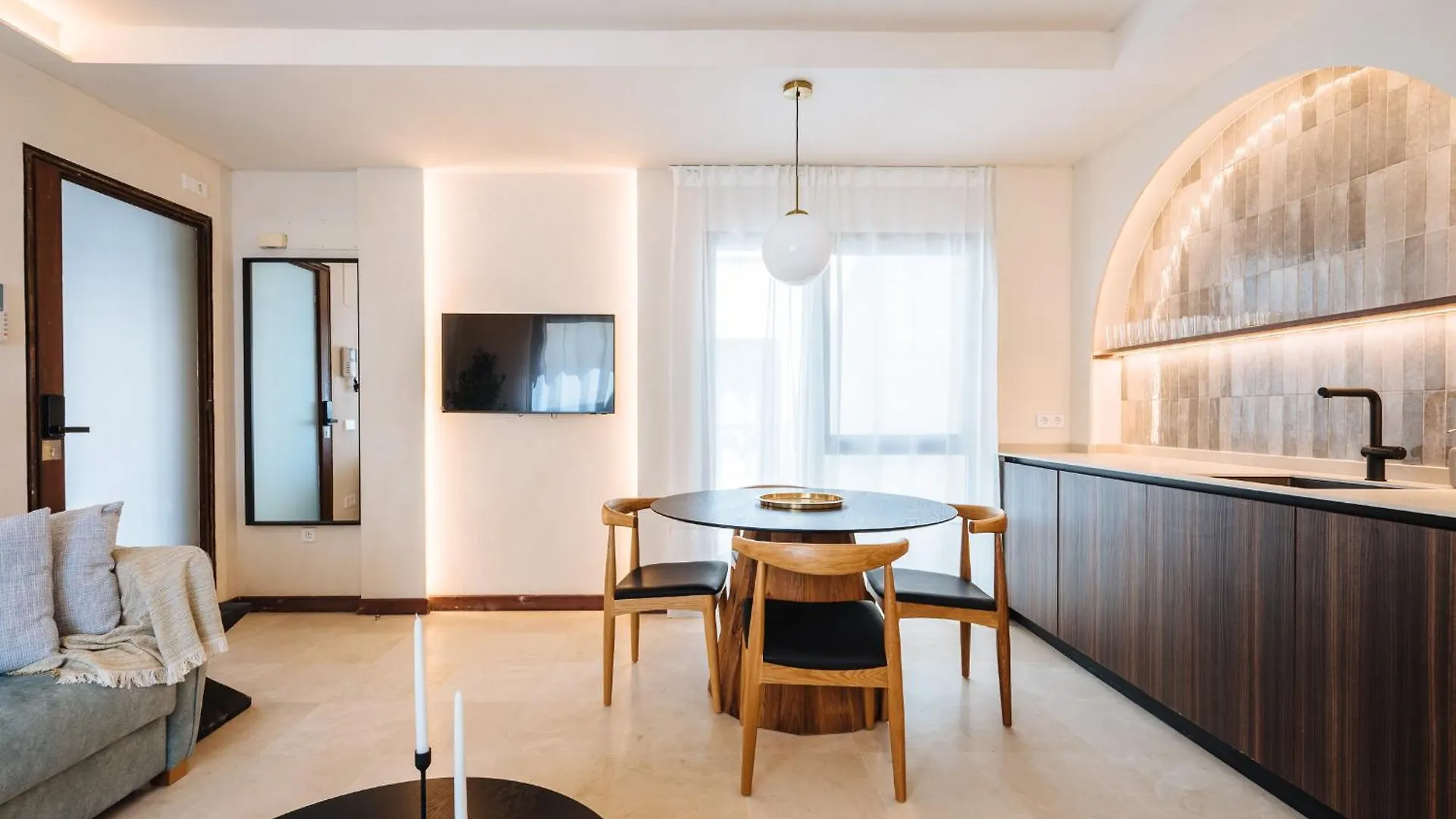 Apartamentos La Vistosona Seville Apartment