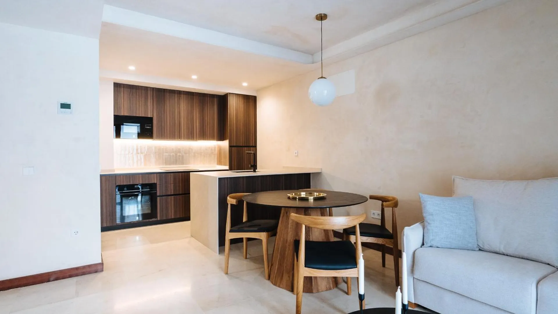 Apartamentos La Vistosona Seville Spain