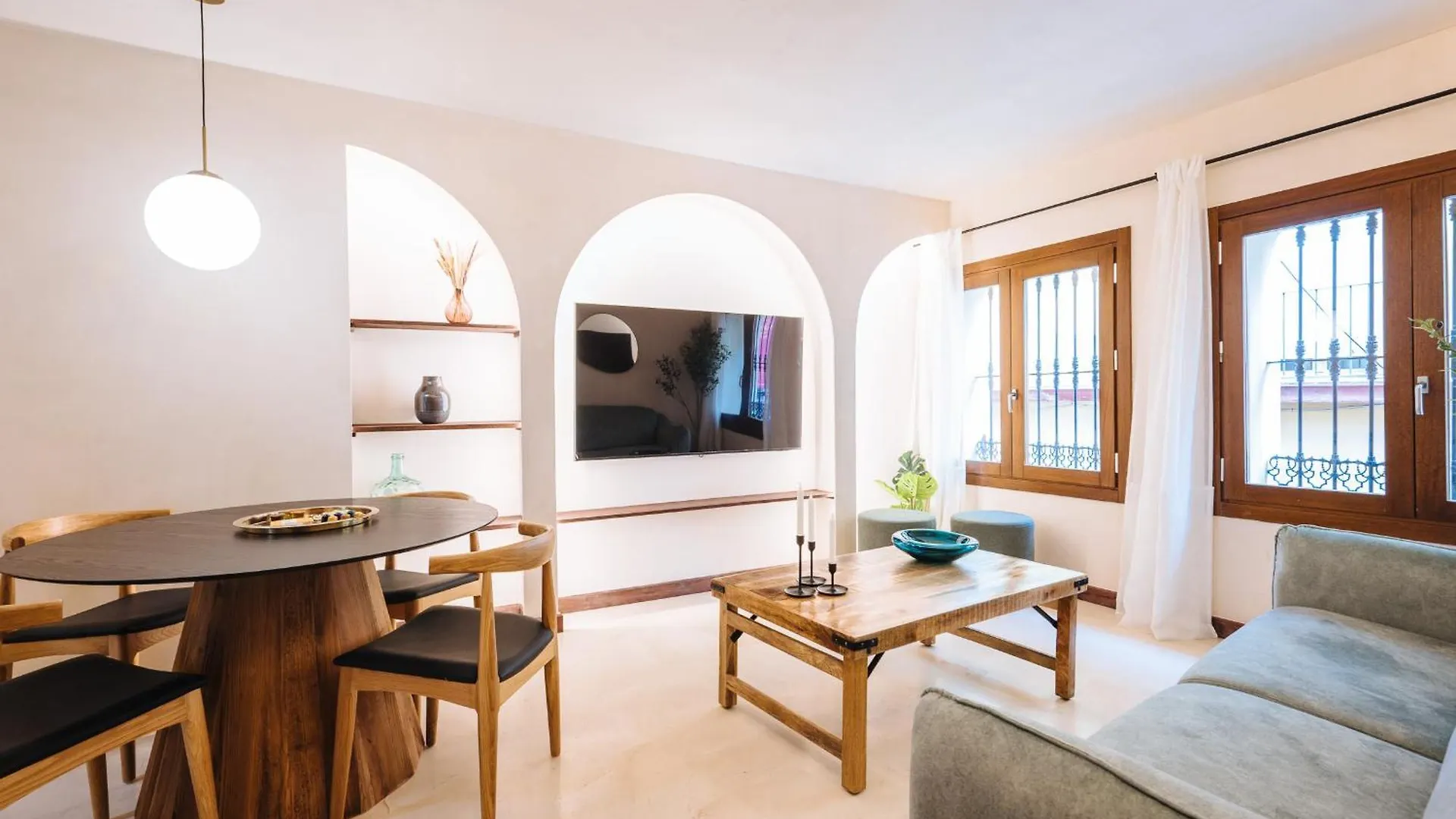 Apartment Apartamentos La Vistosona Seville Spain